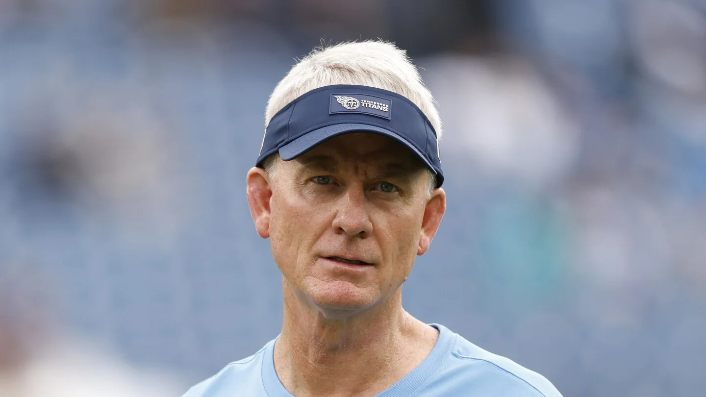 Raiders hire Mike McCoy as assistant head coach, veteran offensive mind to lead offense