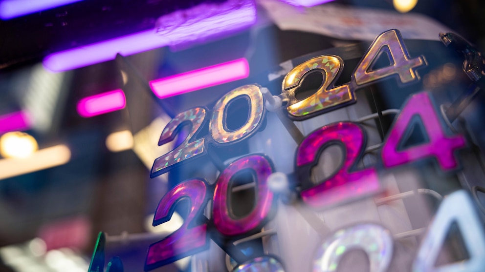 Featured image for "Revolutionizing Resolutions: Strategies for Making New Year's Commitments Stick"