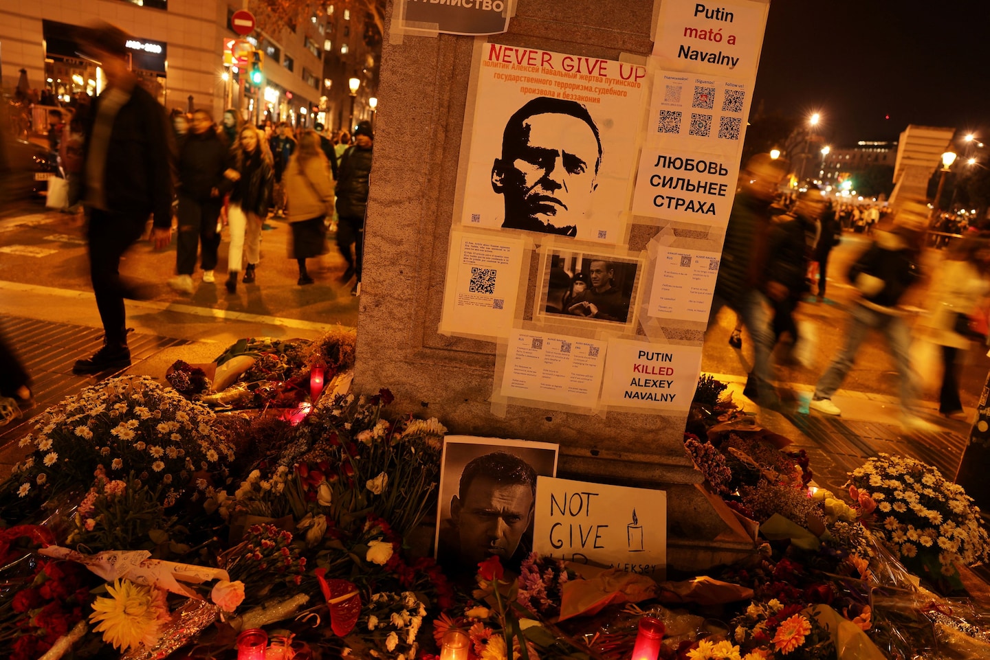"U.S. Unleashes Wave of Sanctions on Russia Following Navalny's Death and Ukraine Conflict"