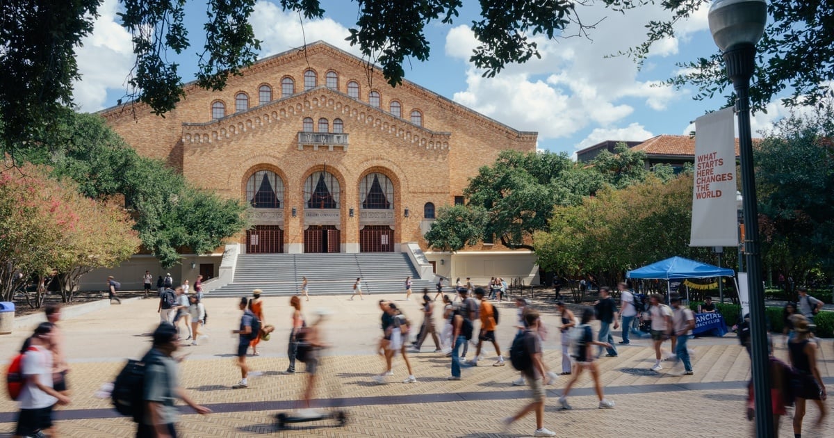 Featured image for UT Austin Considers Trump-Backed Funding 'Compact'
