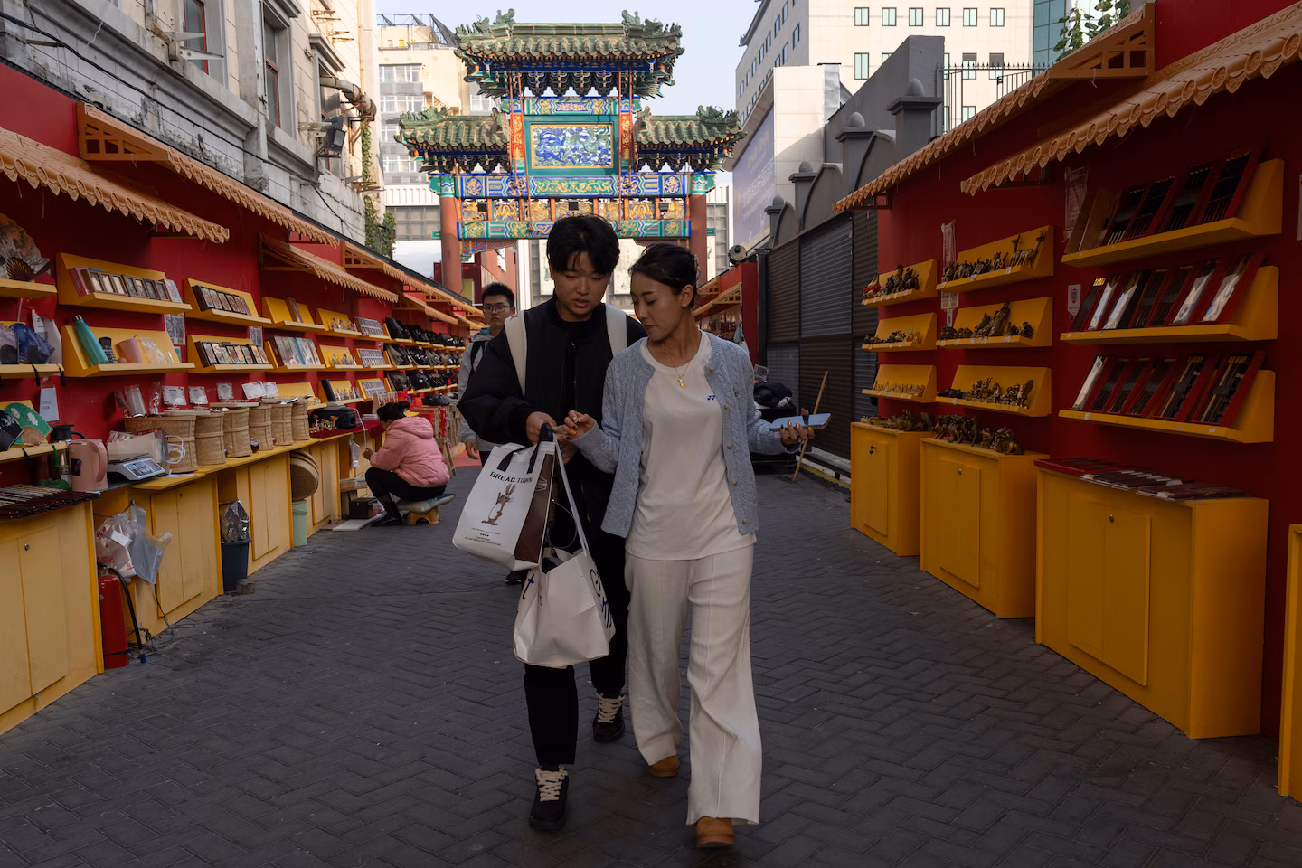 China Launches $1.4 Trillion Stimulus to Aid Local Governments
