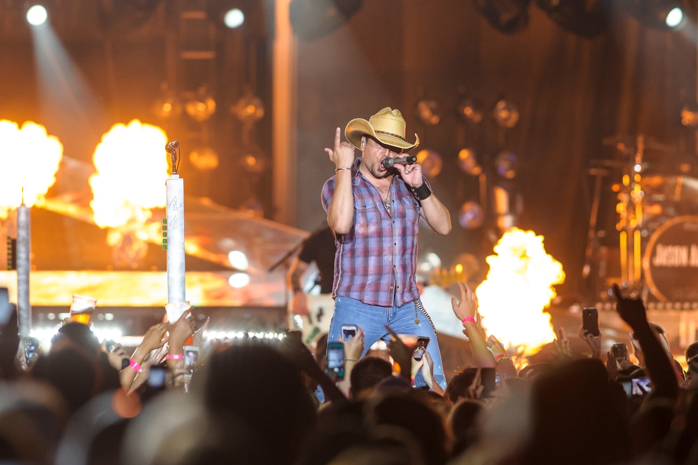 "Controversy Surrounding Jason Aldean's 'Try That in a Small Town' Sparks Outrage and Backlash"
