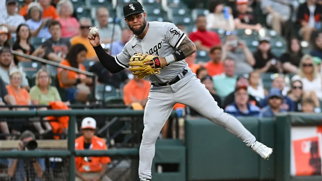 Moncada's hot start halted by injury ahead of Giants finale.