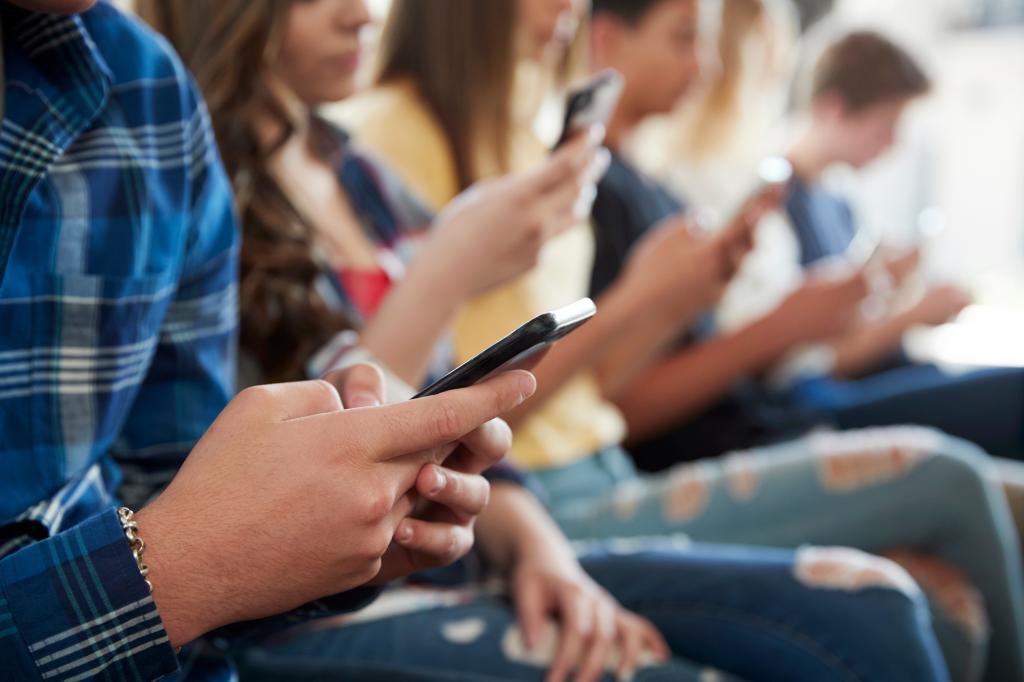 Surgeon General warns of social media's impact on youth mental health.