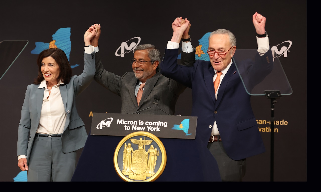Featured image for "US Government Awards Micron $6.1 Billion for Mega-Fab Projects in NY and Idaho"