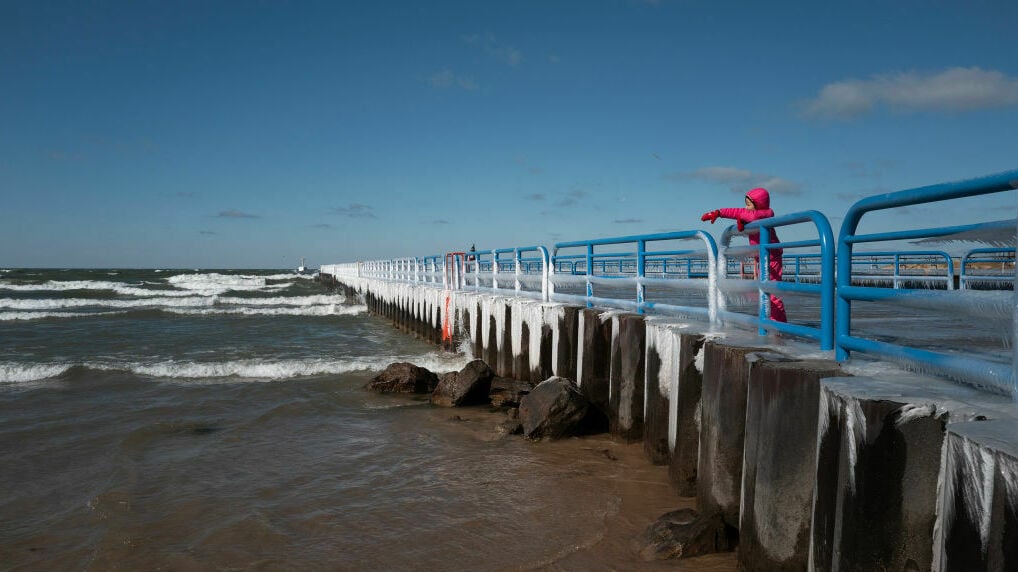 Featured image for "Record Warmth: The U.S. Winter That Disappeared"