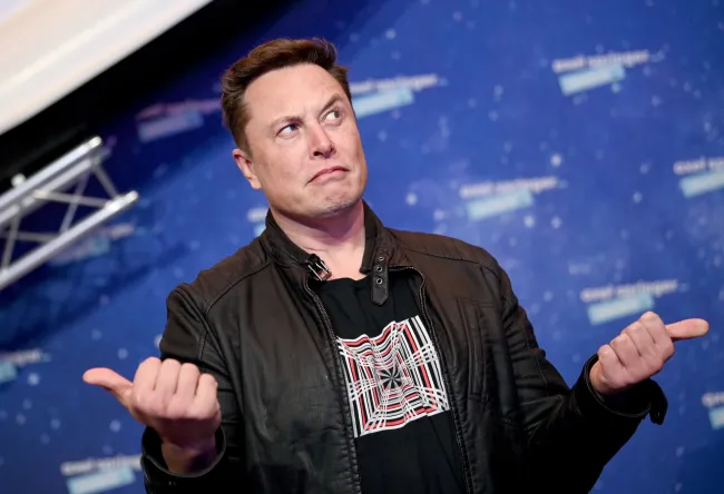 Featured image for Elon Musk Addresses Claims of Making Chloe Fineman Cry on 'SNL'