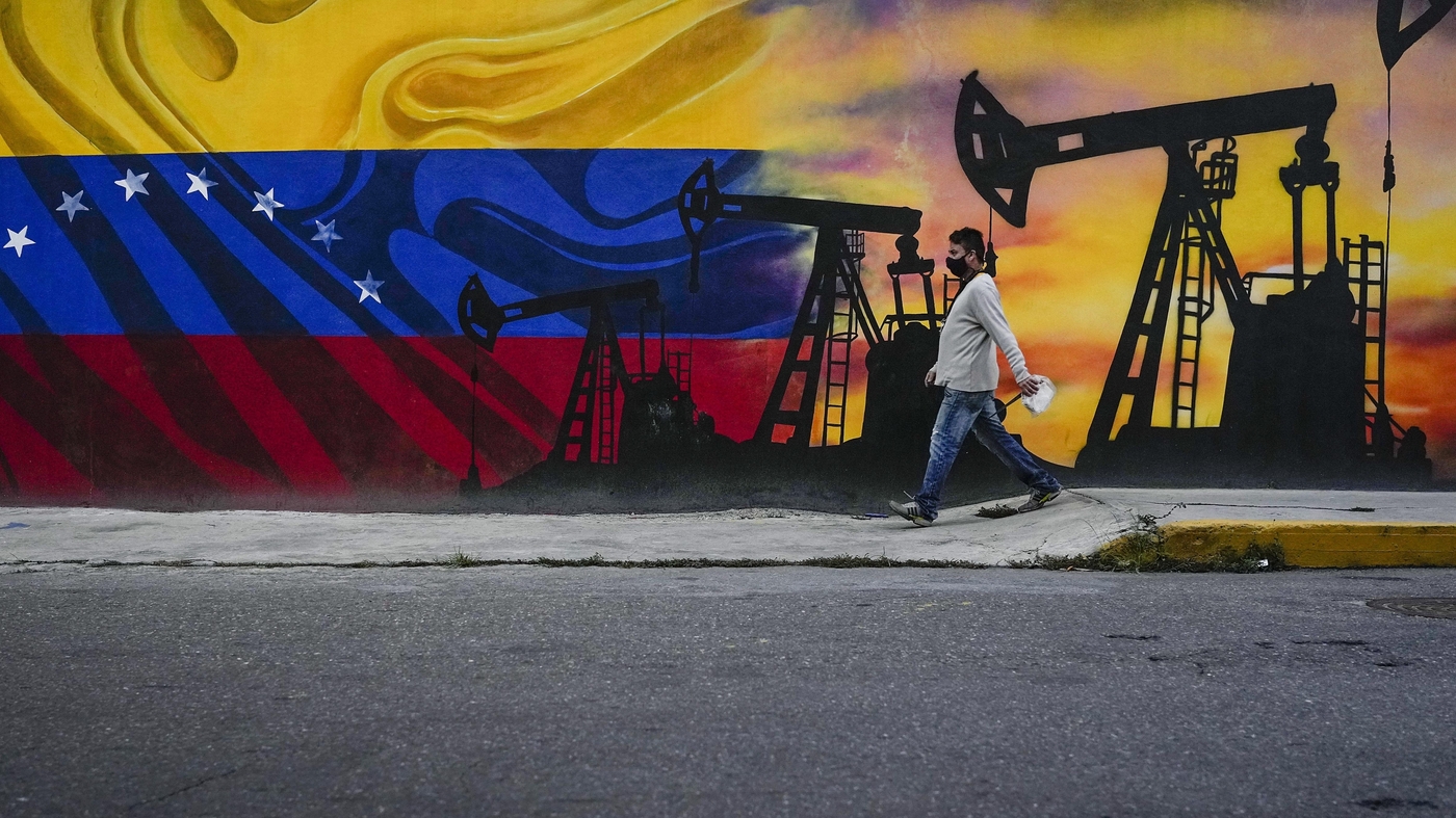 "U.S. Links Venezuela Oil Sanction Relief to Electoral Progress"