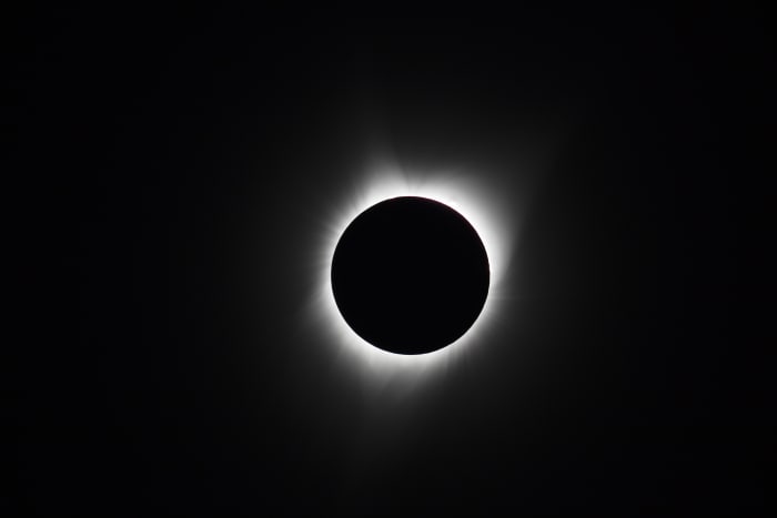 "2024 Total Solar Eclipse: Best Viewing Locations and Longest Totality Cities"