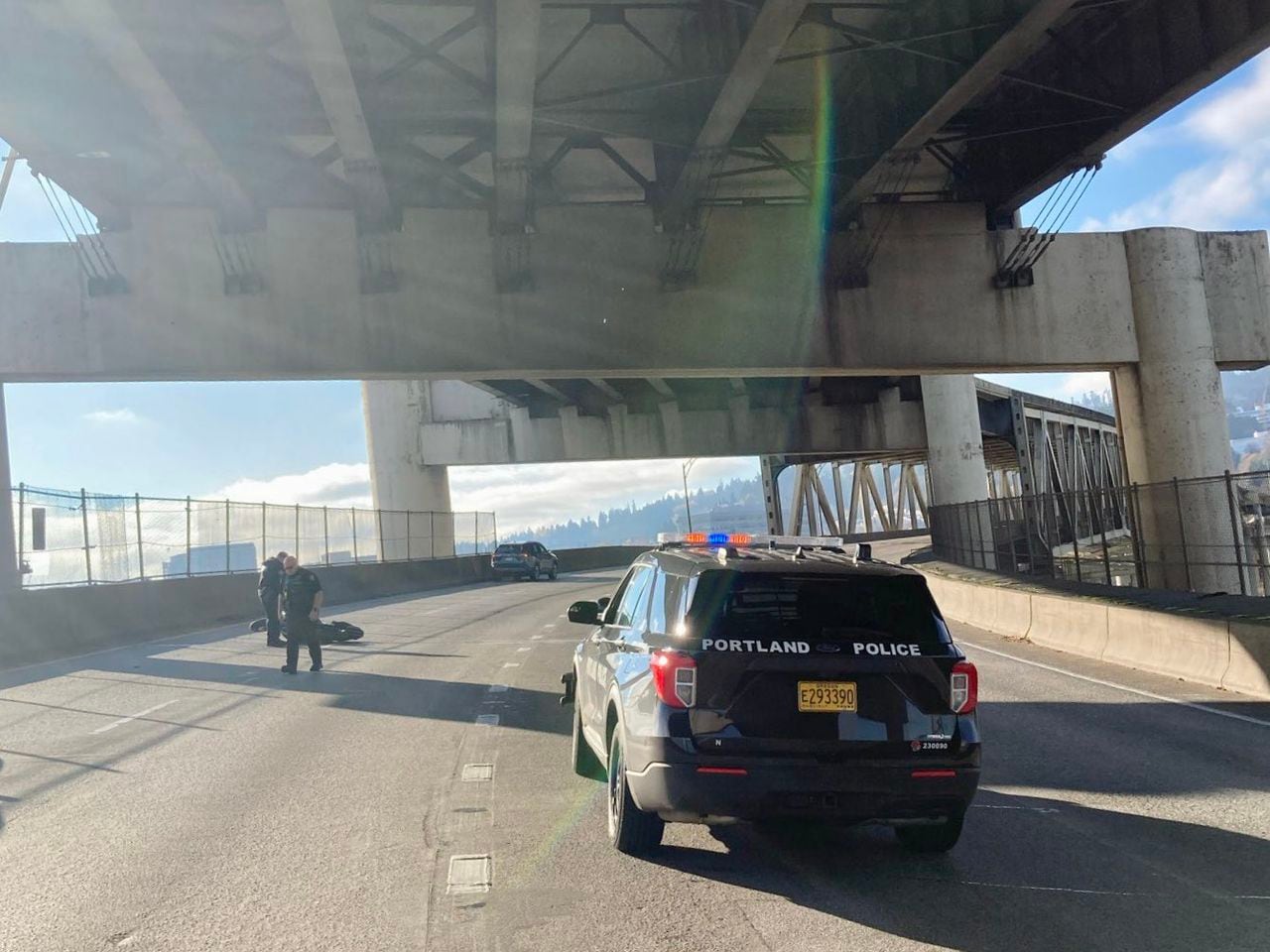 Featured image for Fatal Crash on Marquam Bridge Causes Closure of I-5