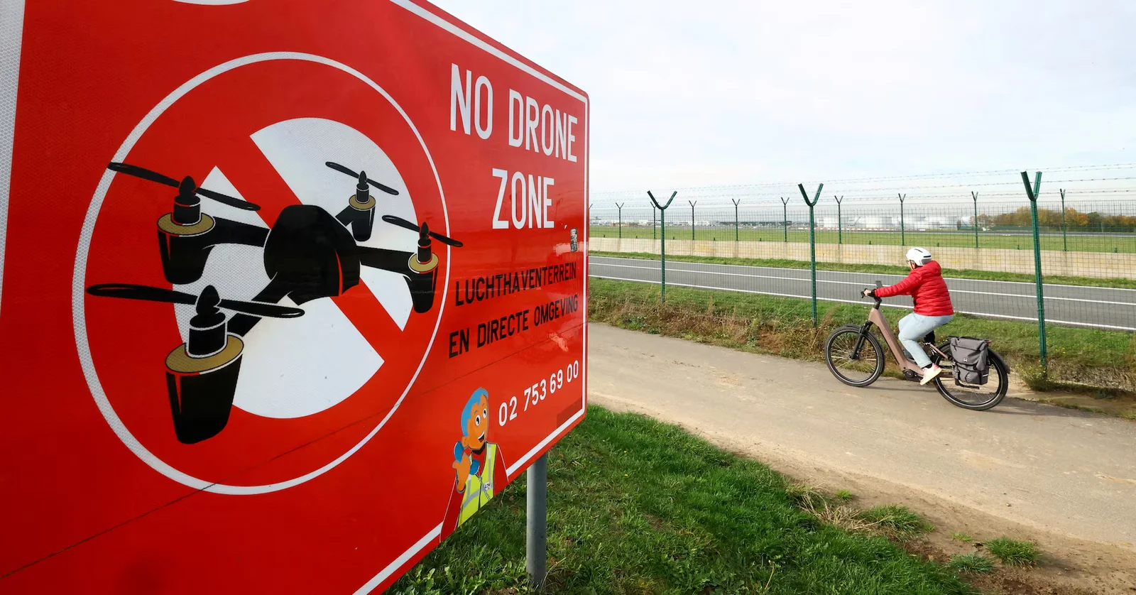 UK and Germany deploy military experts to assist Belgium against drone threats