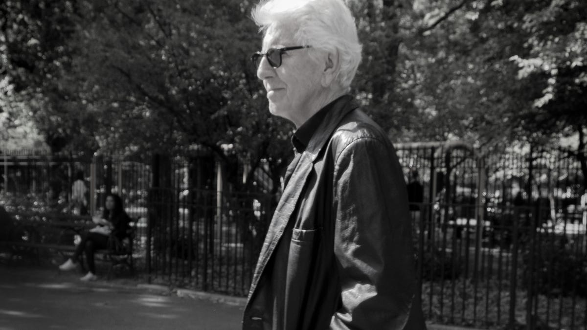 Graham Nash releases new album and announces UK tour.