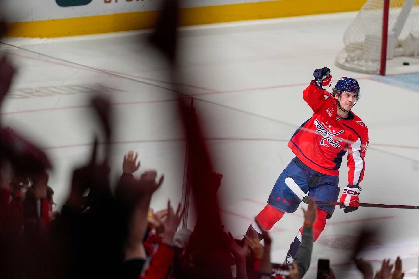 Featured image for Strome's Double Delight Seals Capitals' OT Victory Over Red Wings