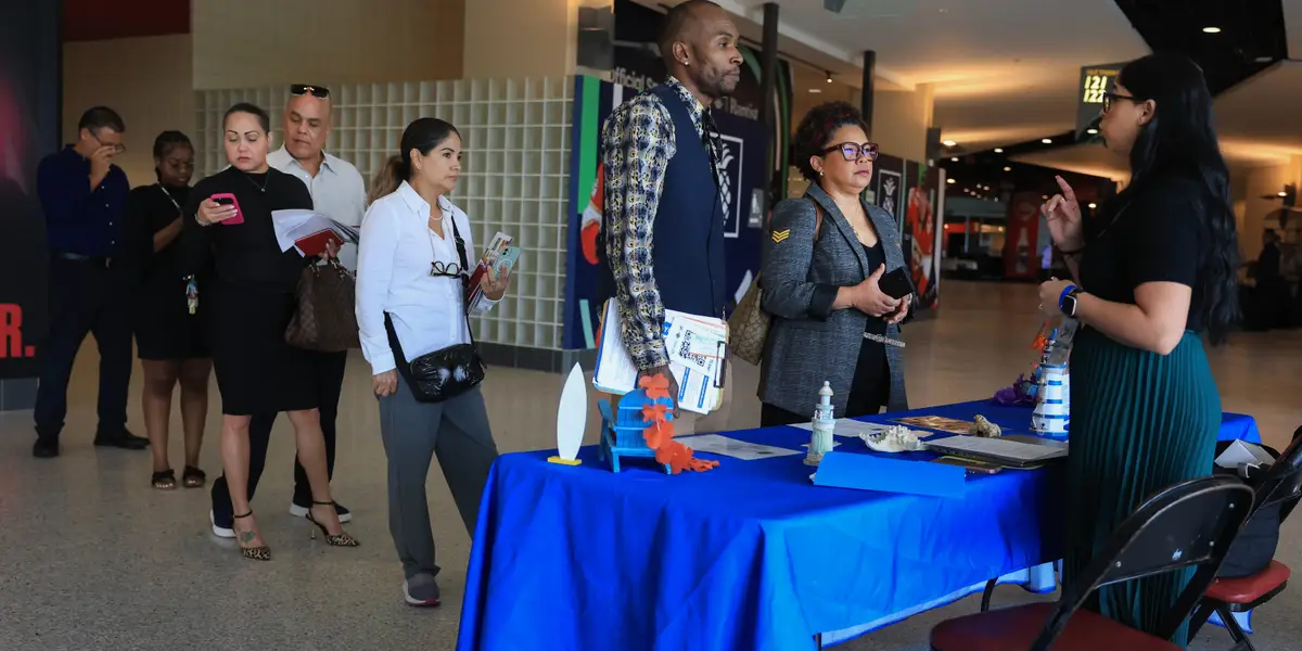 Featured image for US Jobs Market Stalls Amid Economic Growth Tensions