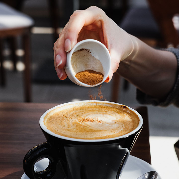 "Spice Up Your Morning Coffee for a Faster Metabolism and Weight Loss: 6 Effective Ways"