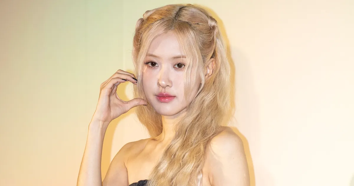 Featured image for Rosé's Solo Debut: Heartfelt Tunes and Personal Revelations