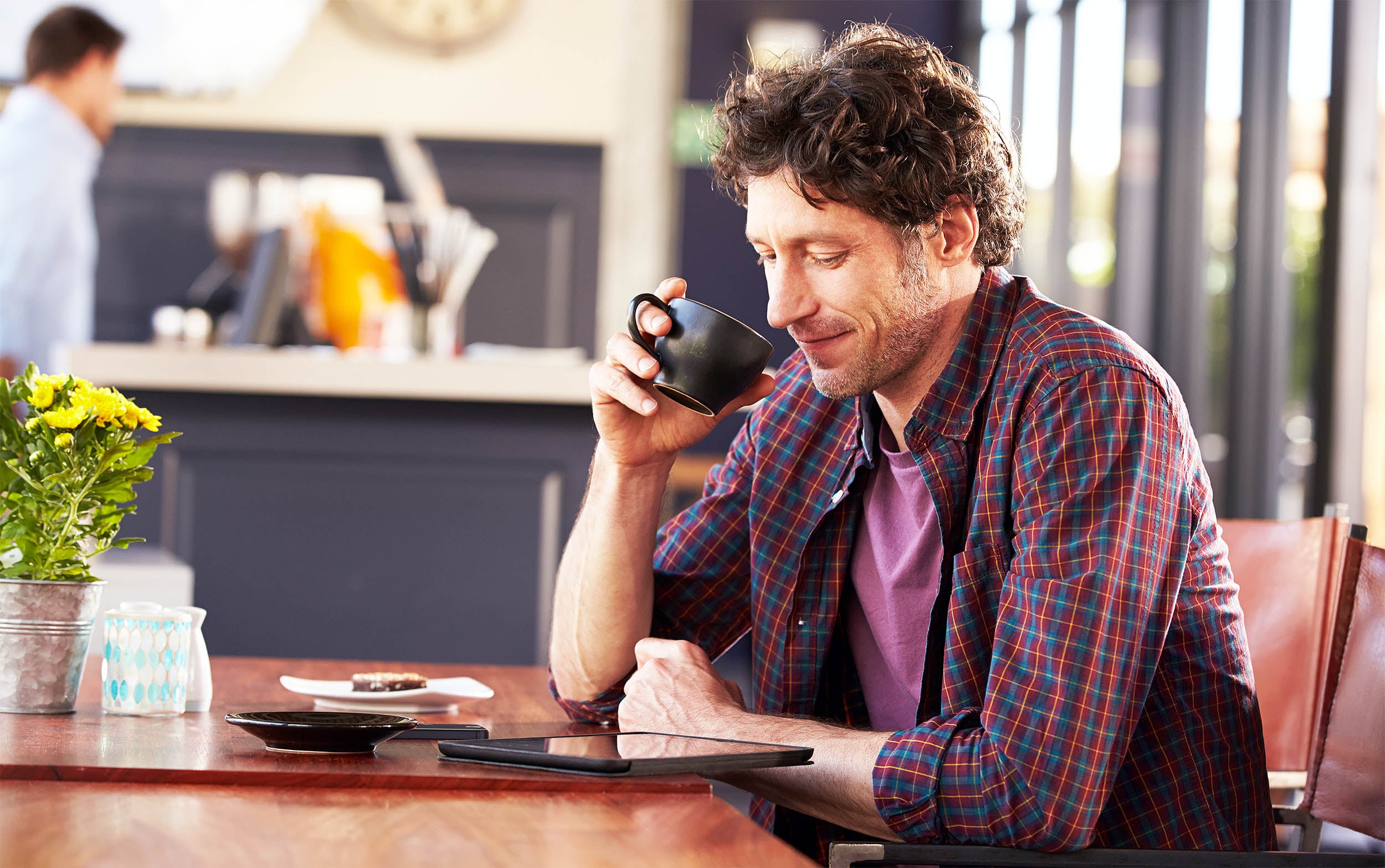 Featured image for Moderate coffee consumption may protect against aging, heart disease, and cancer