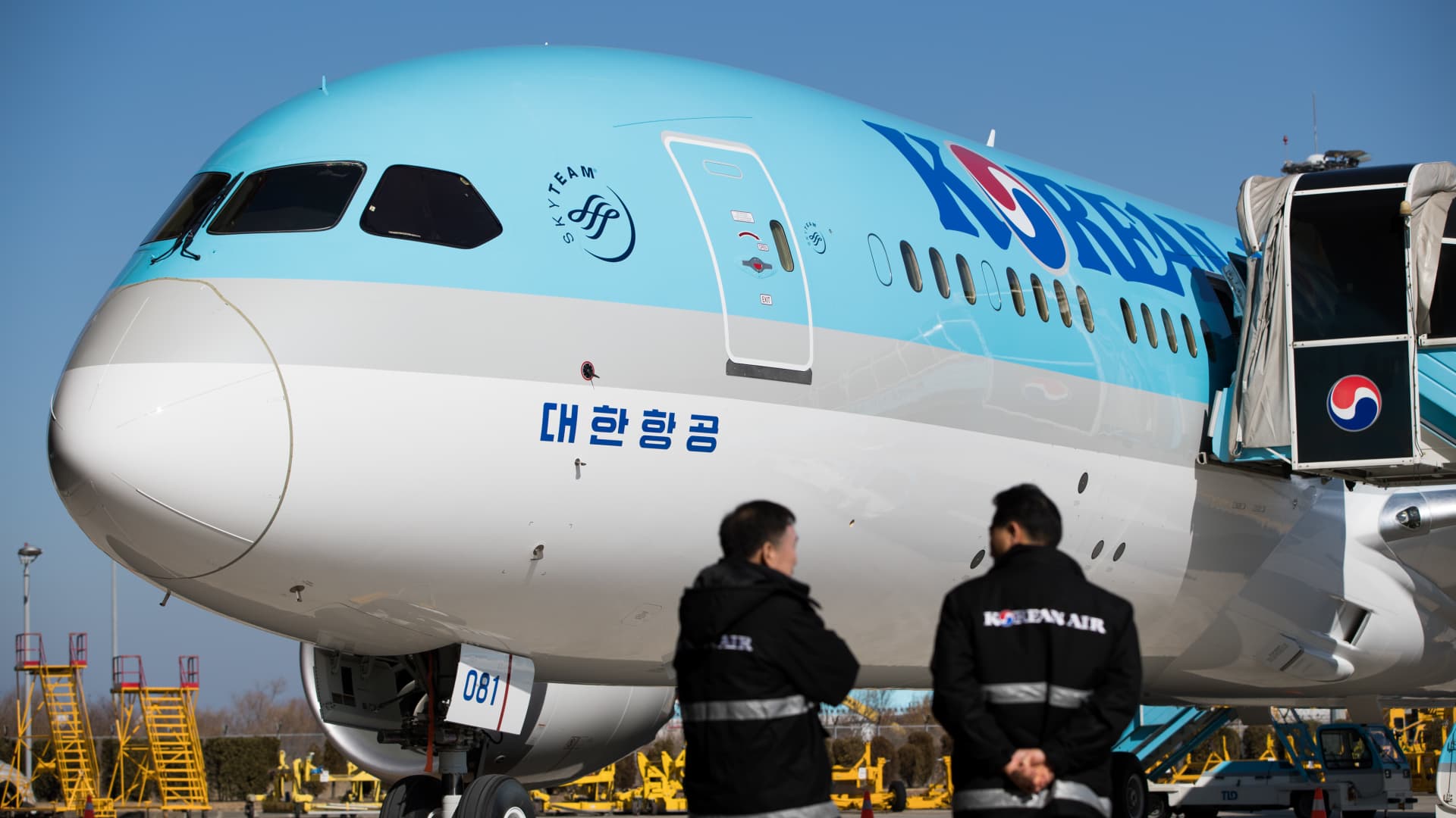 Featured image for Korean Air Announces $50B Order for 103 Boeing Jets Amid Diplomatic Tensions