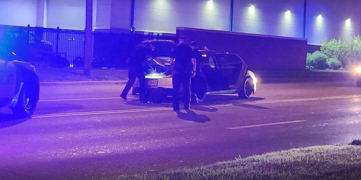 Springfield police chase ends with driver and passengers fleeing scene.