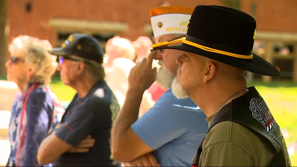Memorial Day Commemorations Draw Large Crowds and Honors Veterans.