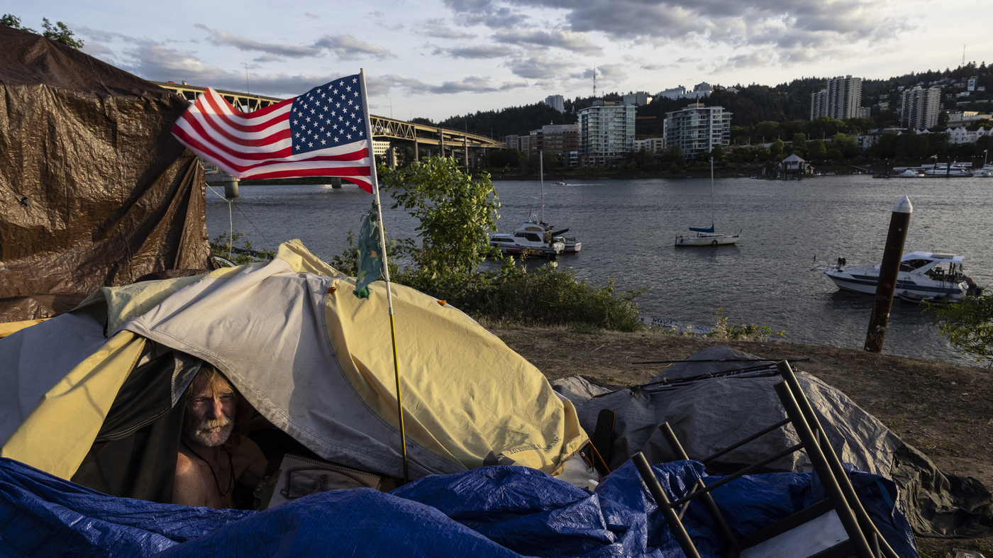 Featured image for "Supreme Court Considers Legality of Fines for Homeless Sleeping Outdoors"