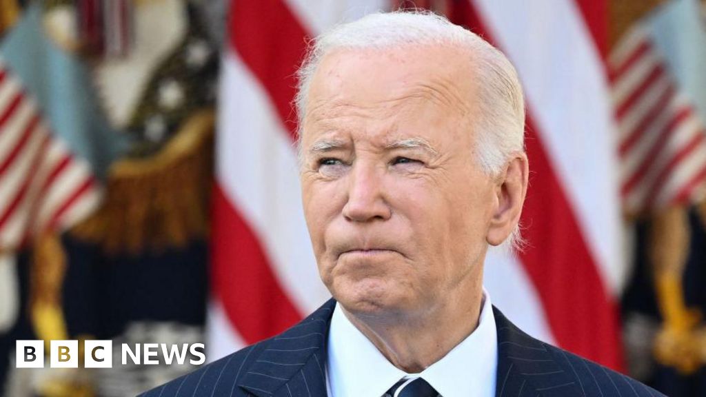 Featured image for Judge Overturns Biden's Immigration Plan for Undocumented Spouses