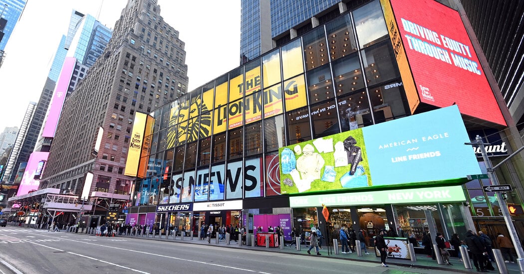 Featured image for Times Square Casino Bids Rejected by Community Votes