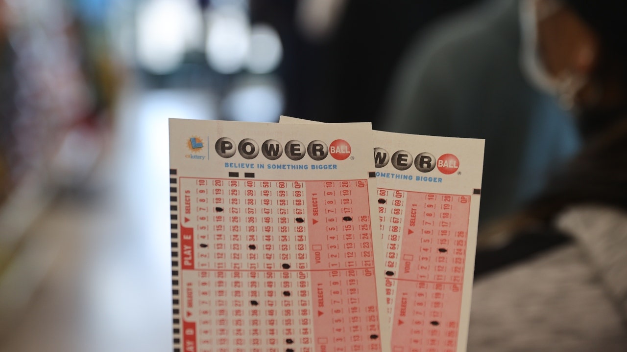 "Wednesday's $546M Powerball Jackpot: Winning Numbers Revealed"