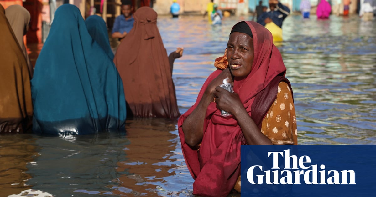 Quarter of a million Somalis displaced by devastating floods.