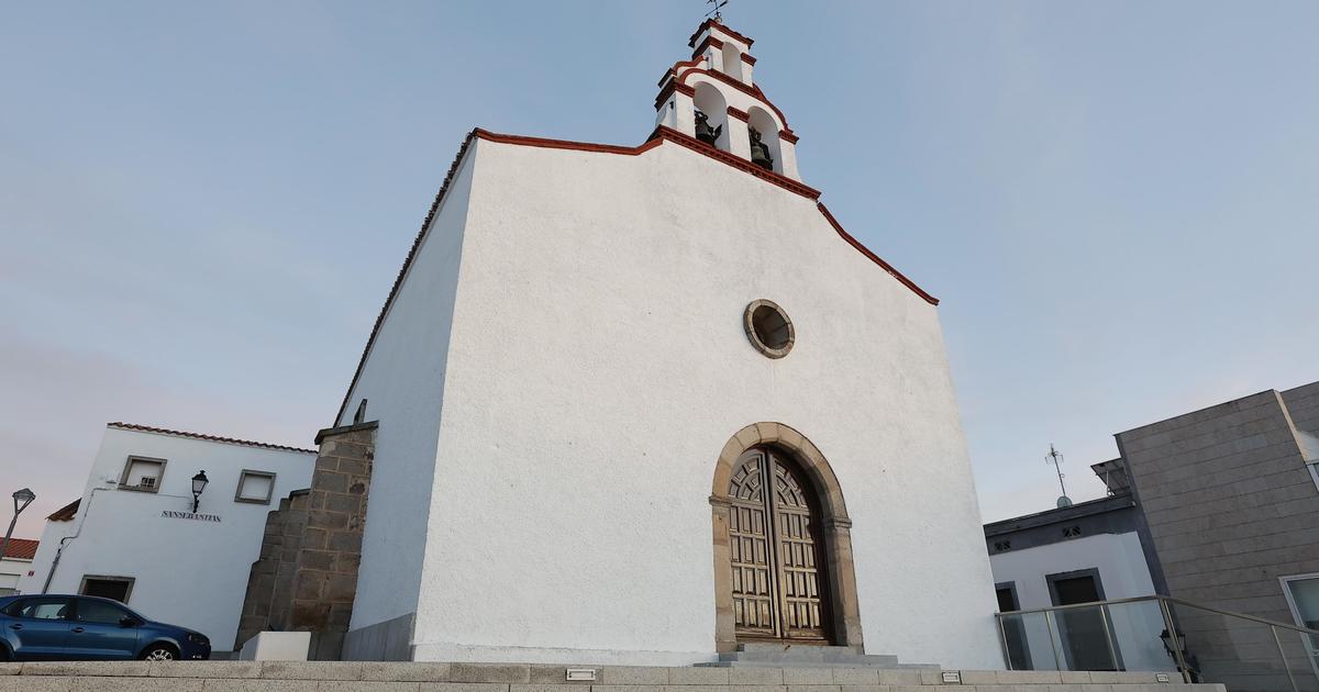 Featured image for Spanish Priest Suspended for Allegedly Selling Viagra and Aphrodisiacs