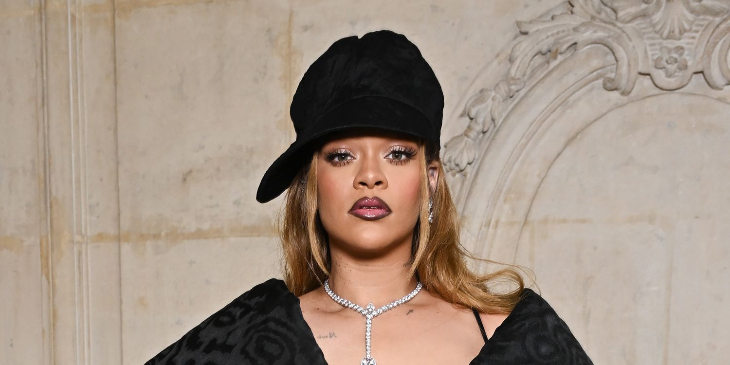 "Rihanna's Unexpected Paris Fashion Week Style Statement"