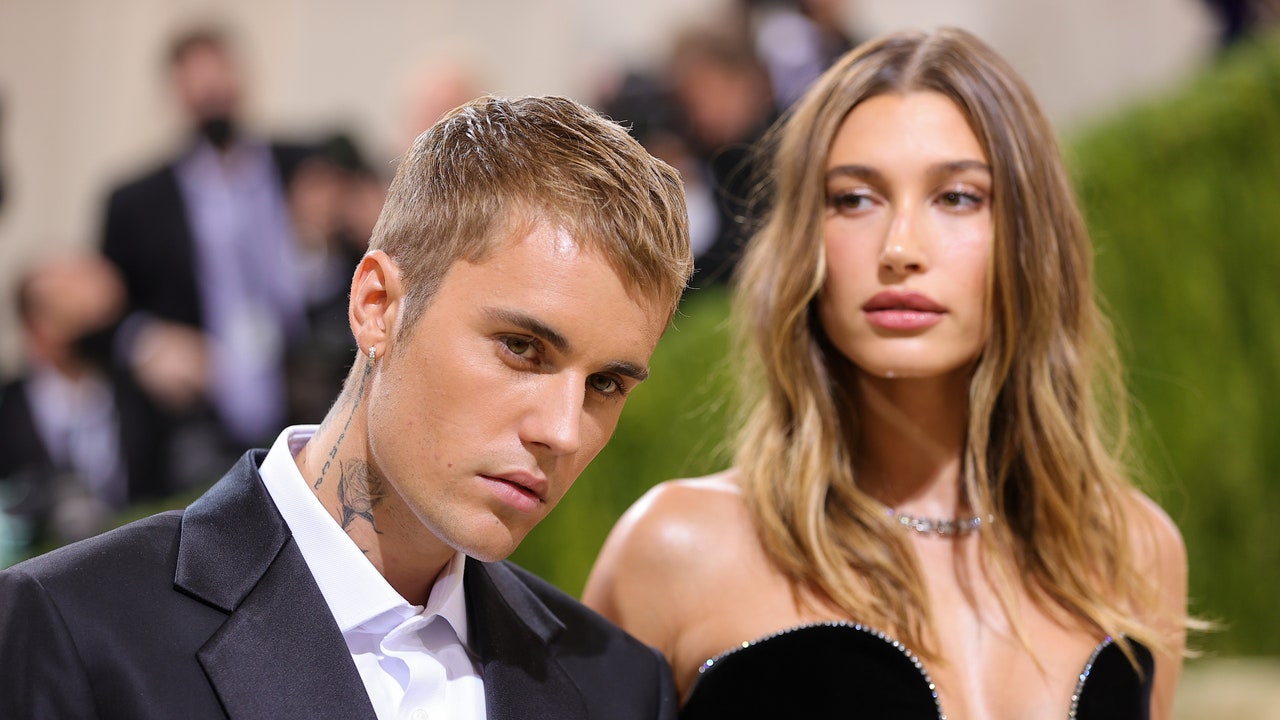 "Stephen Baldwin's Public Request for Prayers for Hailey and Justin Bieber Raises Concern Among Fans"
