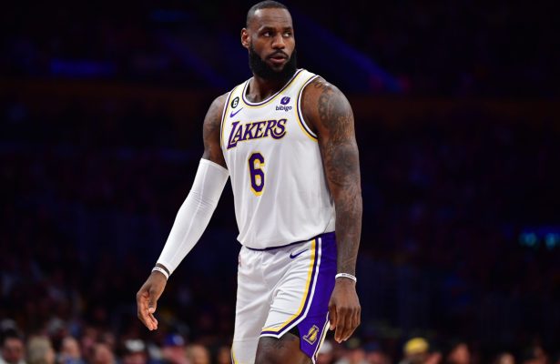 Isiah Thomas and National NBA Writer predict Lakers' NBA Finals appearance.