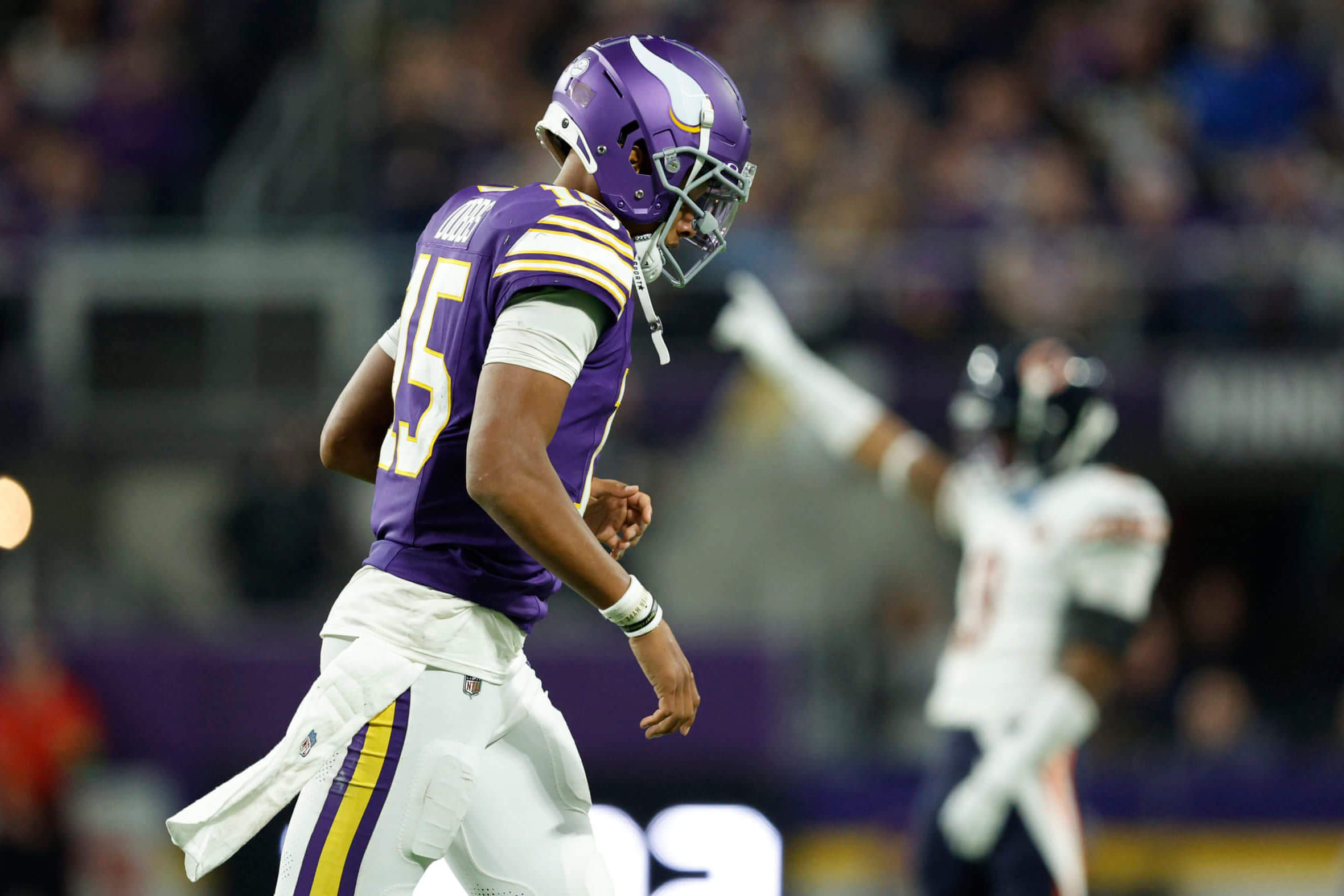 Vikings' QB Dilemma: Dobbs' Struggles and Bears' Historic Feat