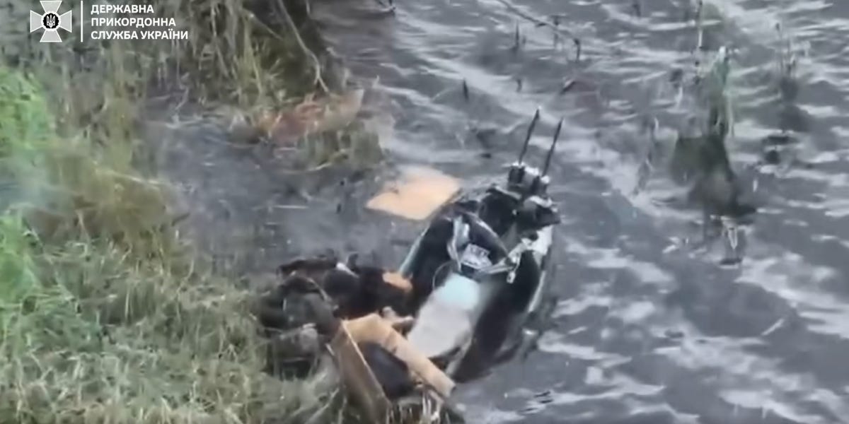 Featured image for Ukrainian Drone Strikes Russian Soldiers on Jet Ski in Dnipro River