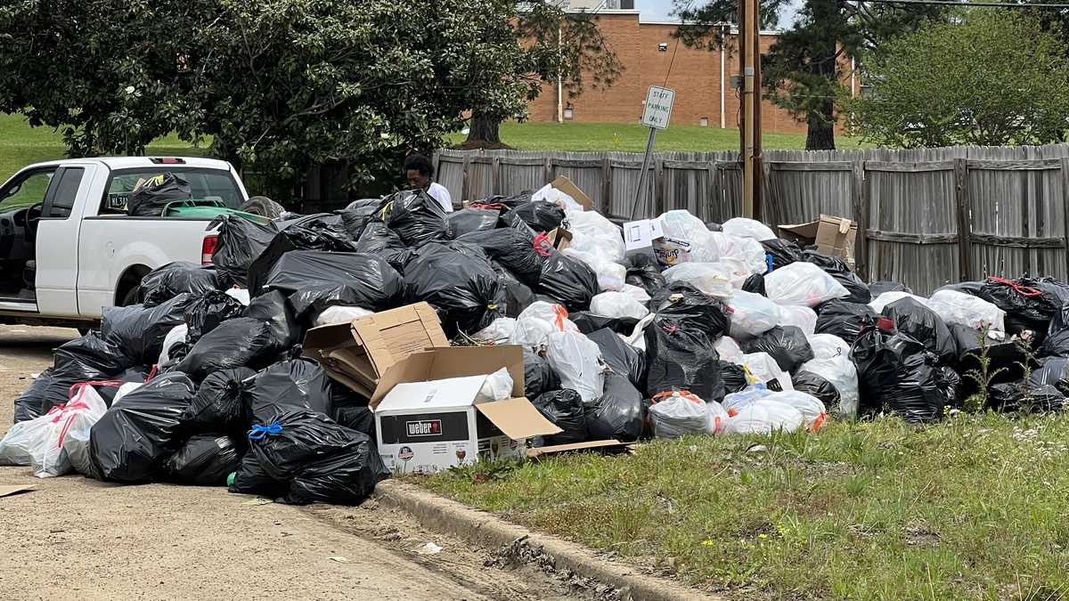 Featured image for Jackson, MS in Trash Crisis as City Council Rejects Garbage Collection Contract.