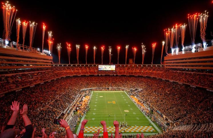 "Former Tennessee Transfer Receiver Isaiah Neyor Returns to Transfer Portal, Texas Football Eyes Him as Grand-Prize Target"