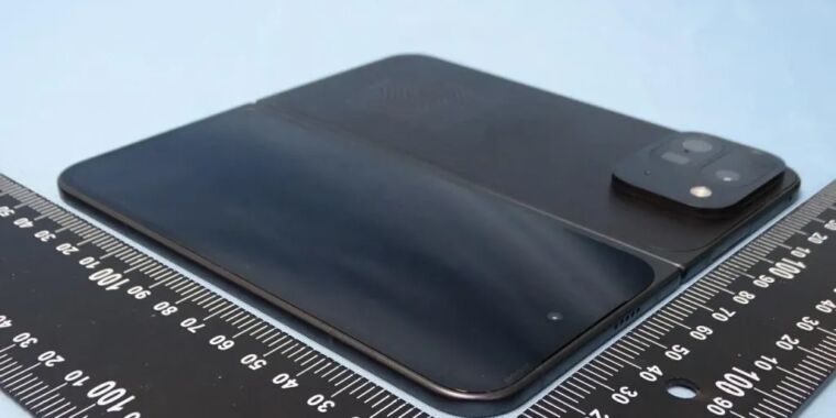 "Google Pixel 9 Series Leaks: First Real-World Look and Specs Revealed"