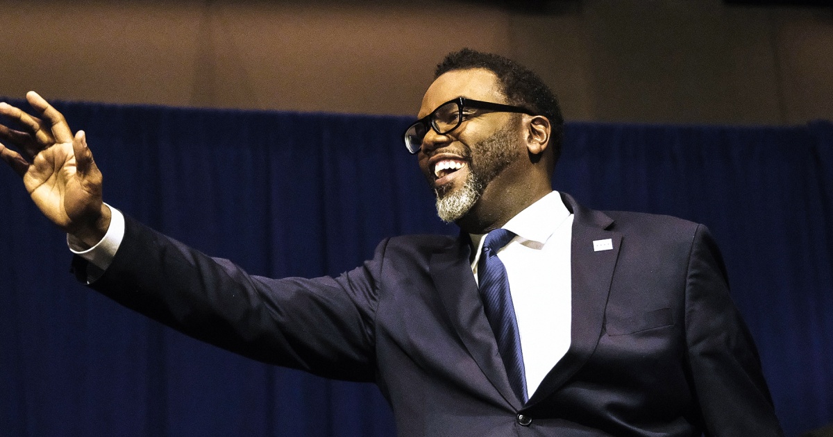 Chicago Mayor-elect Brandon Johnson's Plans for Unity, Crime, and the 2024 Convention.