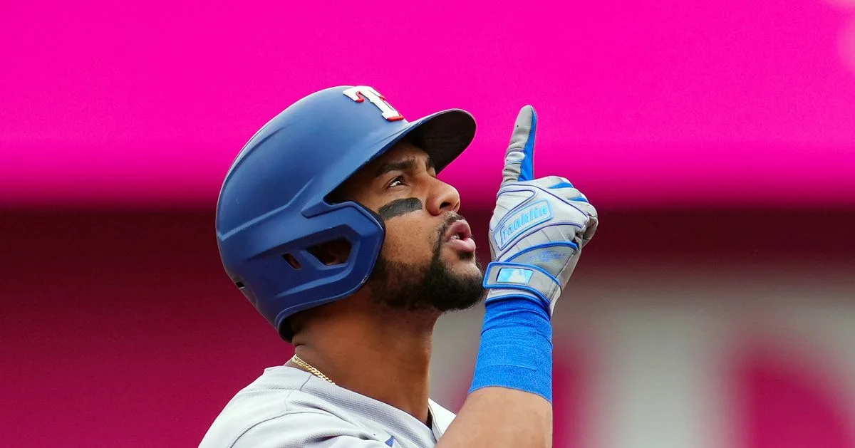 "Rangers dominate Royals in back-to-back wins"