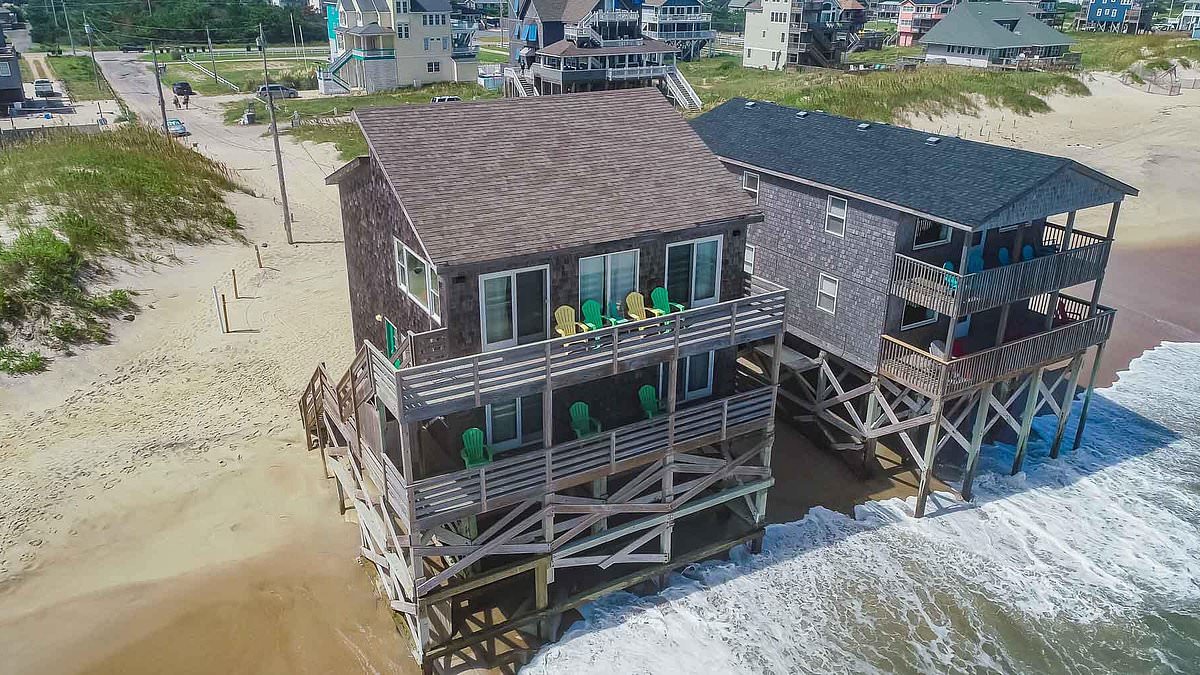 "National Organization Saves Imperiled Houses on Outer Banks from Coastal Erosion"