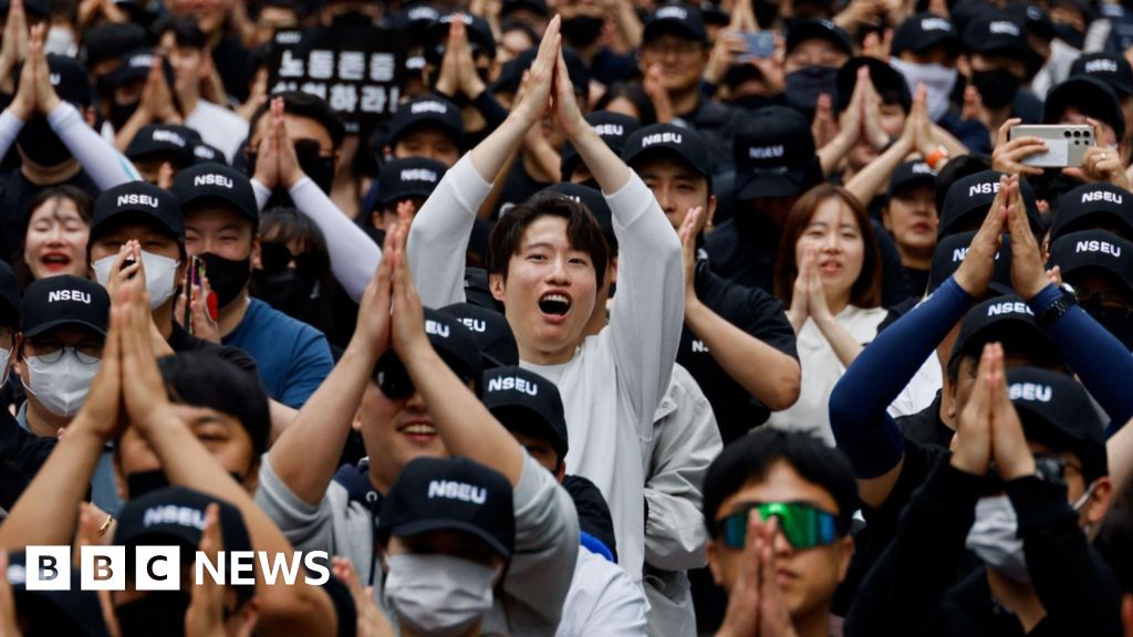 Featured image for Samsung Electronics Union Announces Historic First Strike