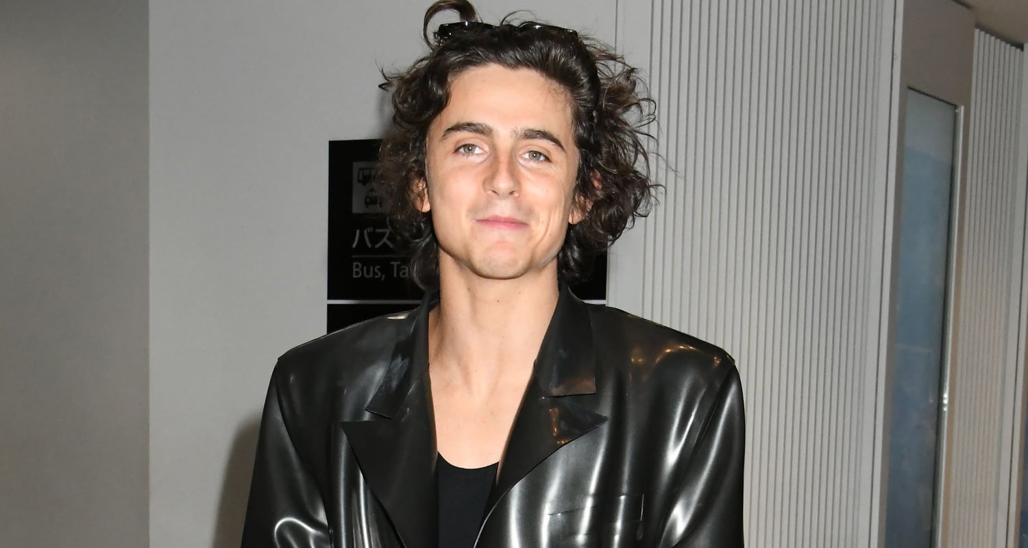 Featured image for Timothee Chalamet's Stylish Matrix-Inspired Arrival in Japan