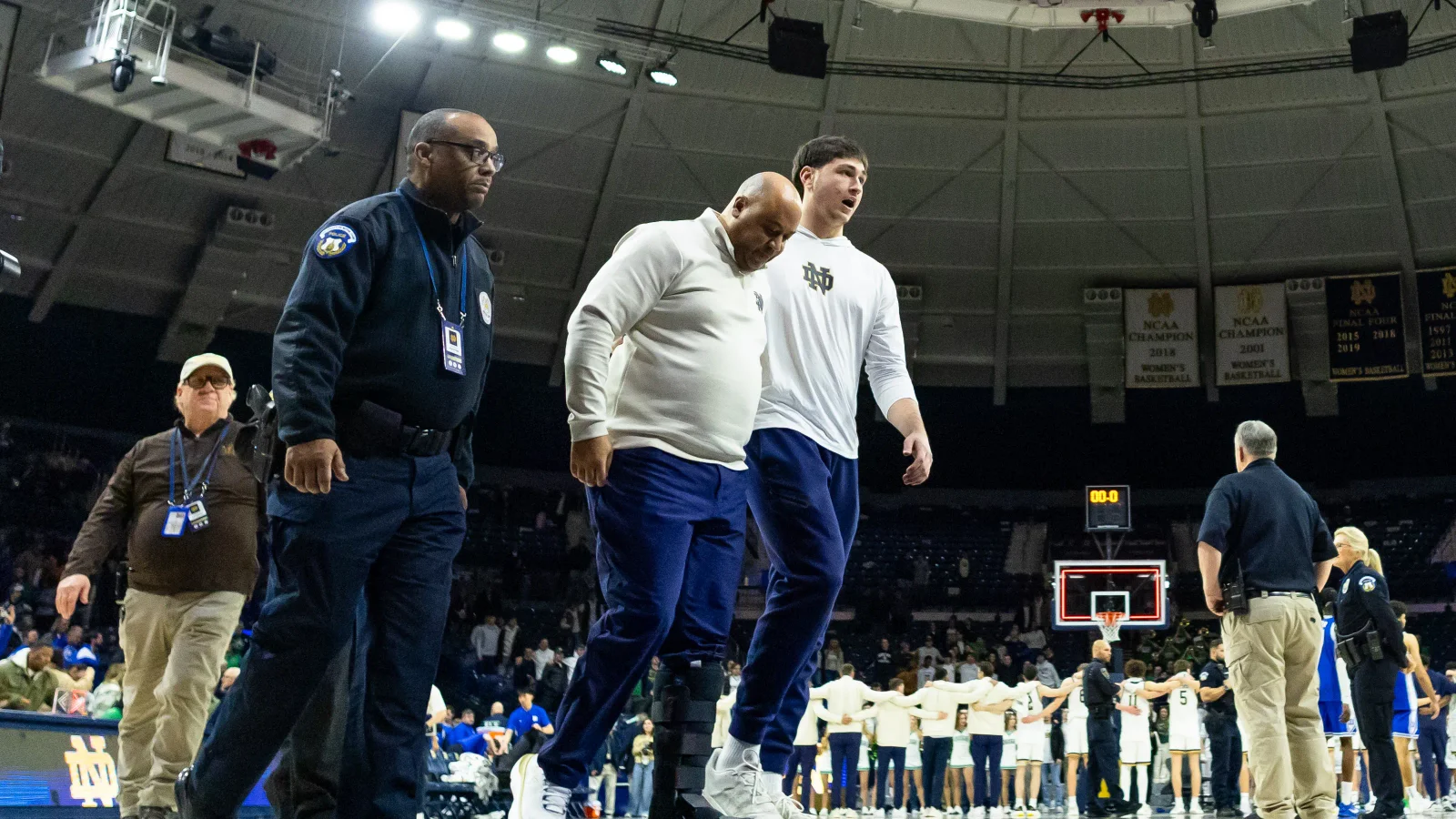 Notre Dame coach Shrewsberry hobbles off with suspected Achilles after Duke rout