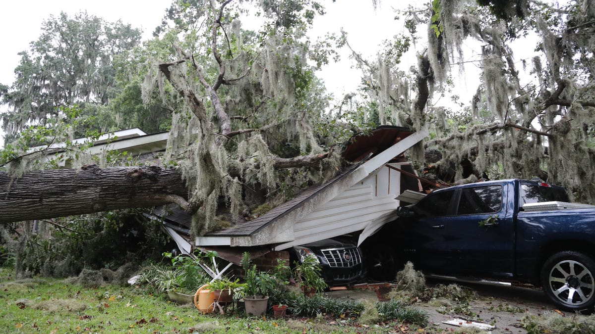 Idalia's Impact: Storm's Wrath Felt Across Florida and North Carolina
