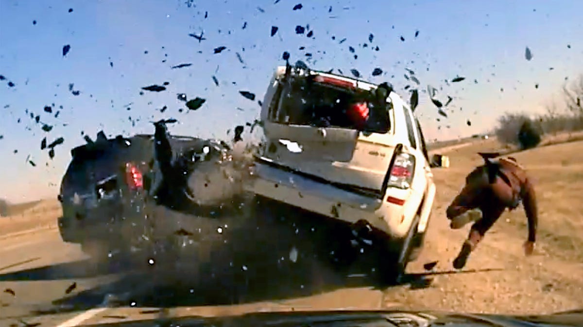 Featured image for Oklahoma Trooper Hit During Traffic Stop: Shocking Dashcam Footage Captures Terrifying Incident
