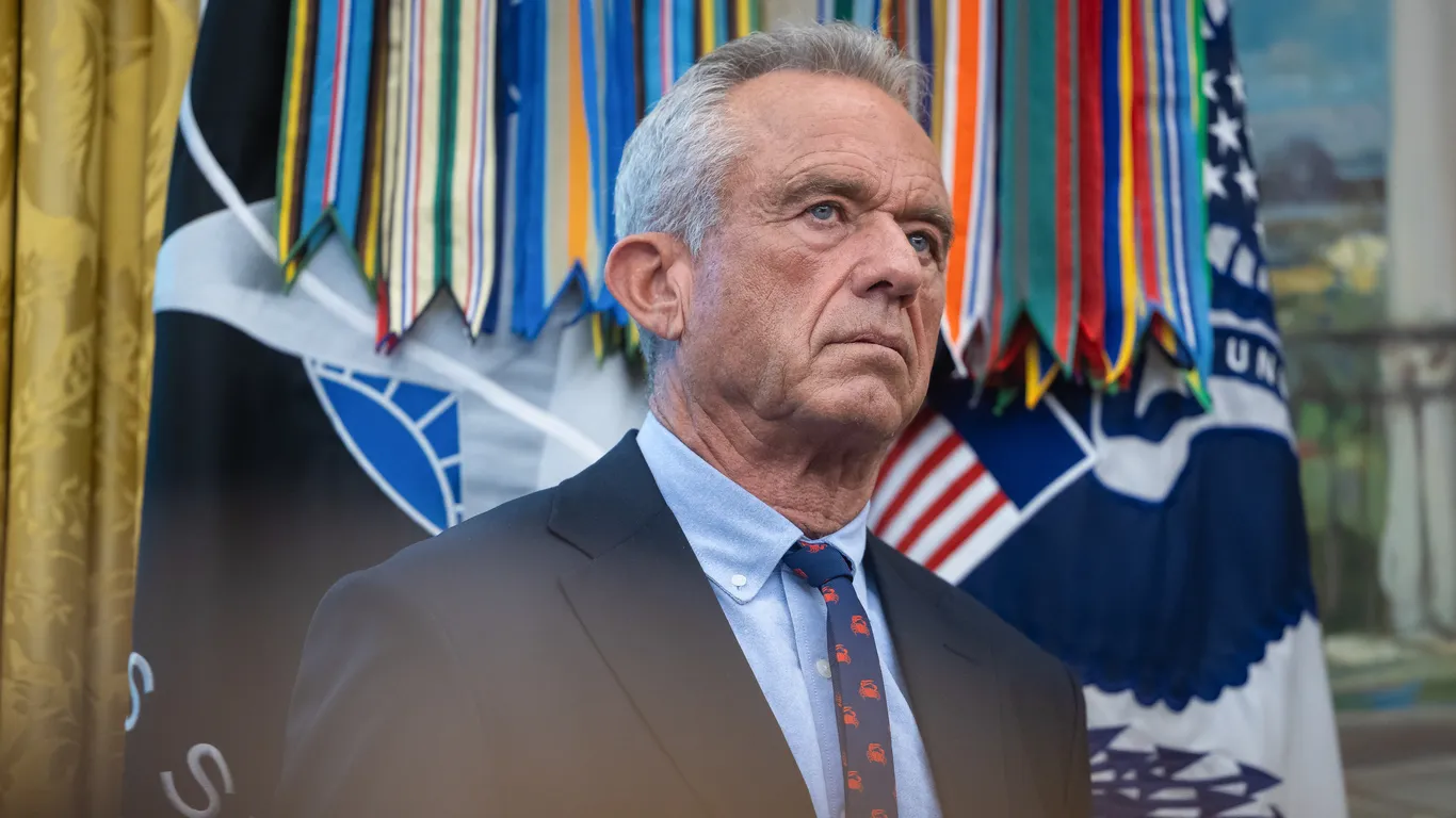 Featured image for Six Surgeons General Warn of RFK Jr.'s Threat to Public Health