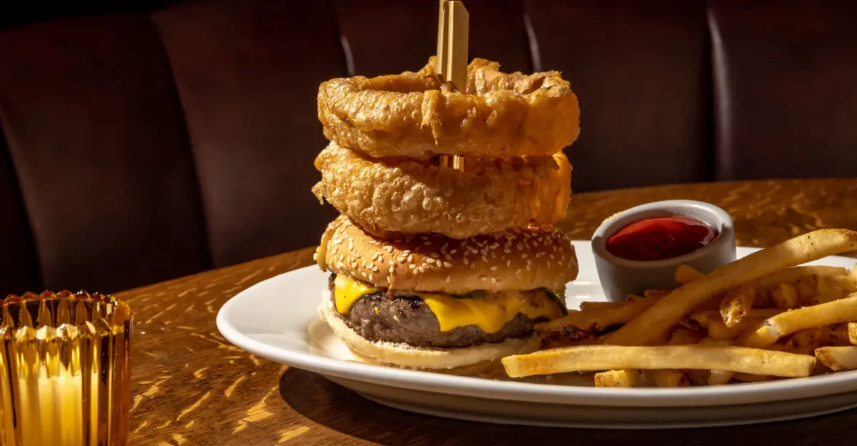 Featured image for Chicago Michelin-Starred Restaurant Sues NYC Tavern Over Name