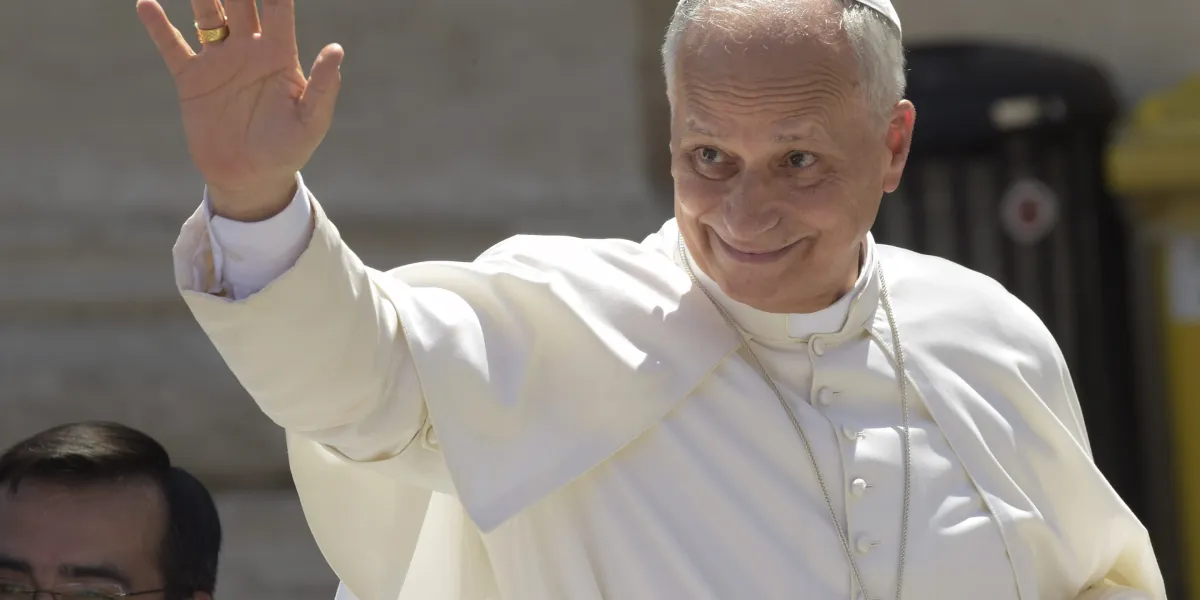 Featured image for Pope Leo Warns of Global Risks Amid Billionaire Wealth and Polarization