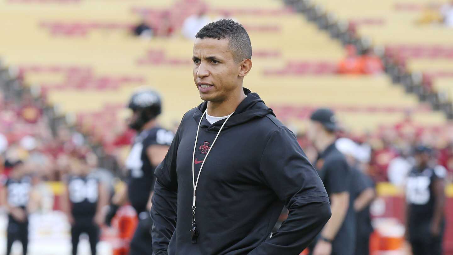 Rams Add Iowa State OC Nate Scheelhaase to Coaching Staff